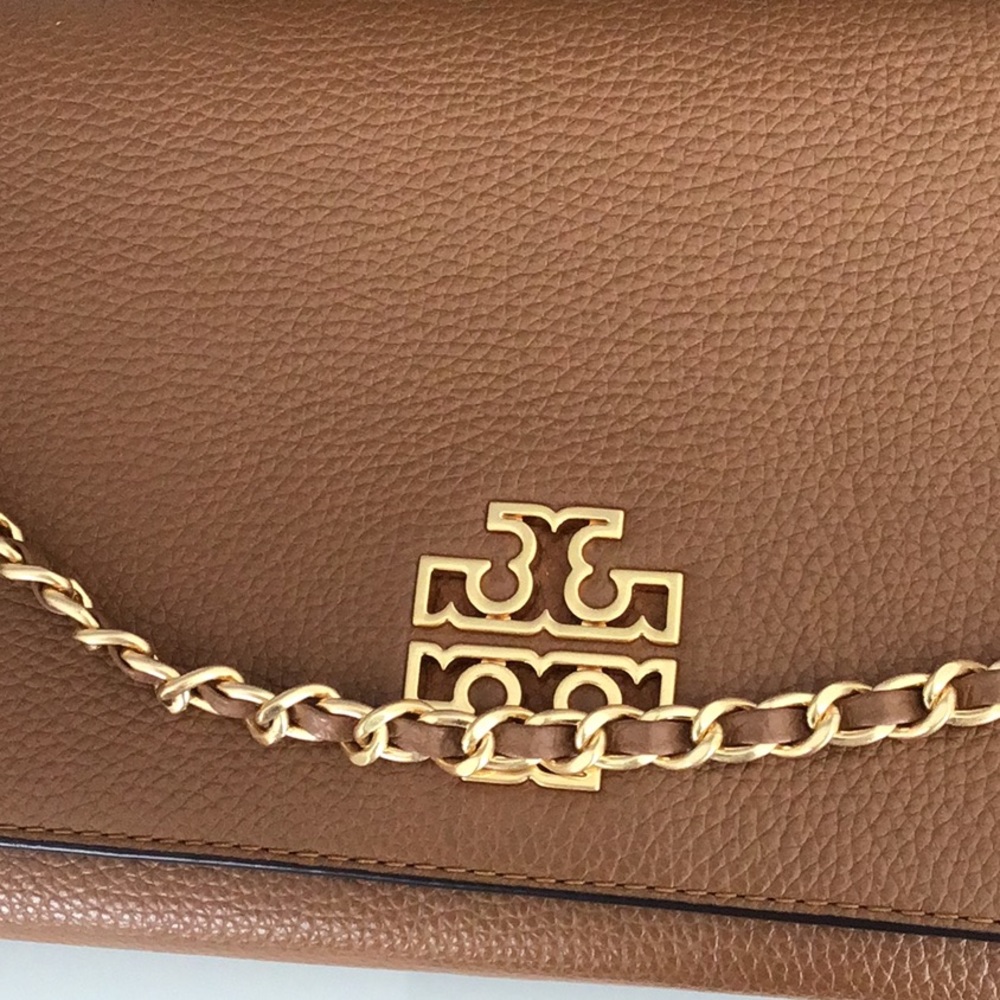 1Tory Burch bag the green one just sold